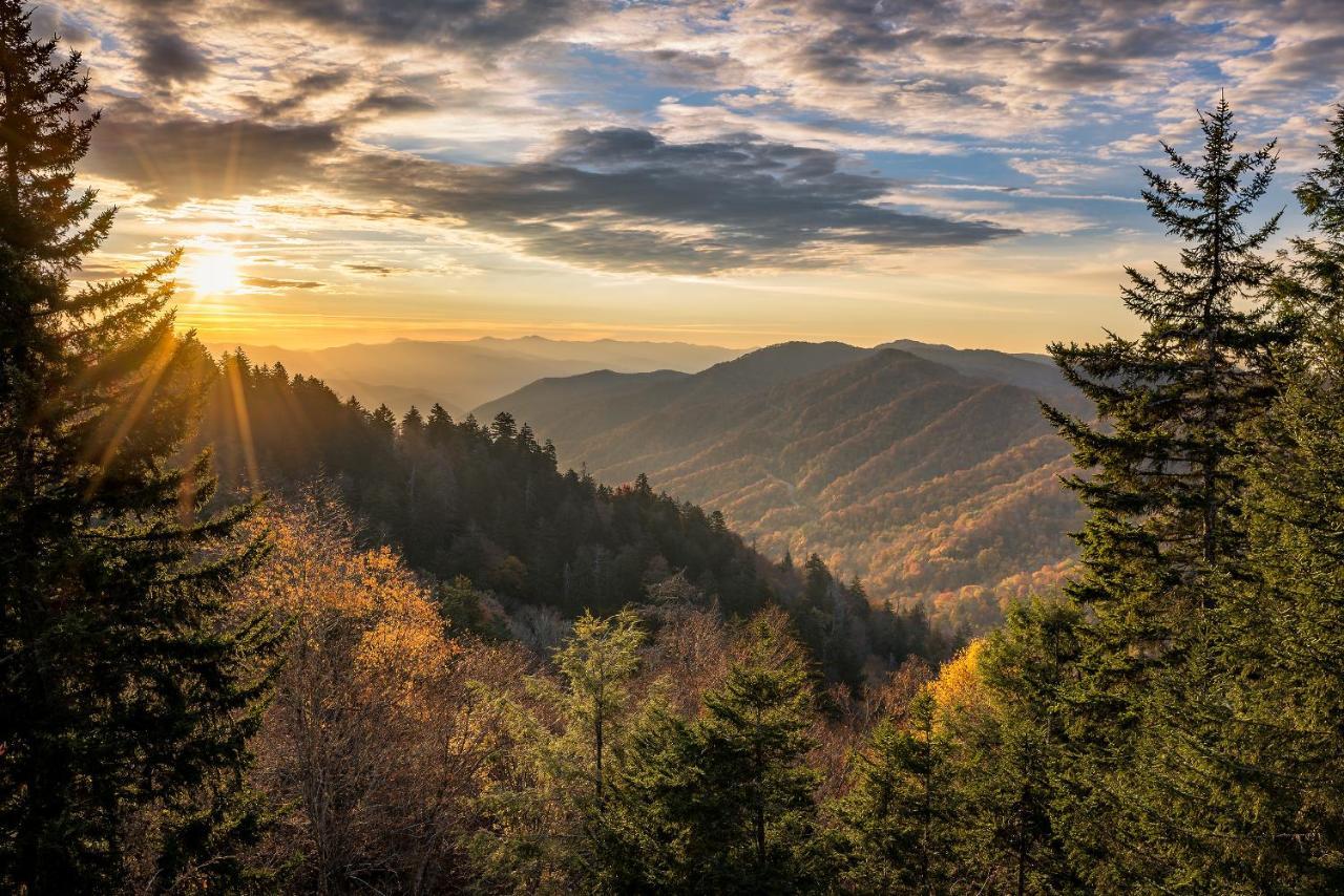 Smoky Mtn Escape Whispering Pines 351 Lägenhet Pigeon Forge Exteriör bild